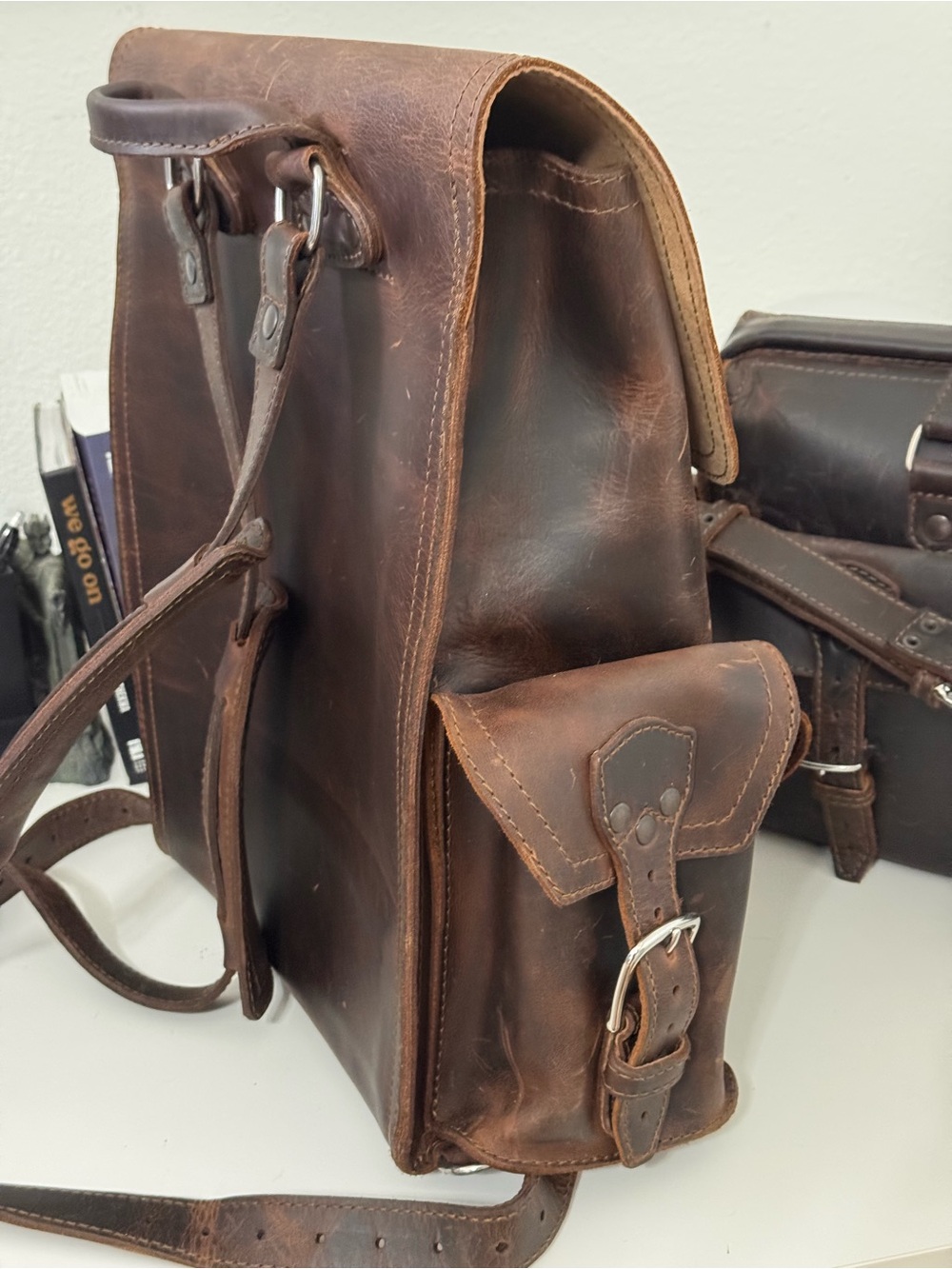 Saddleback Leather - Thin Front Pocket Backpack - Picture 4 of 9